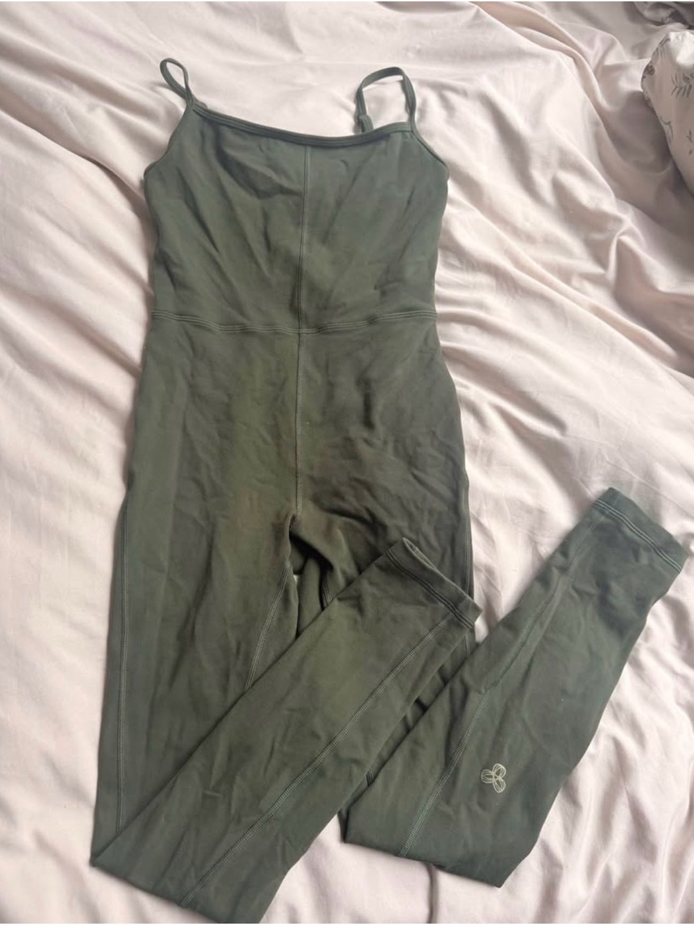 Aritzia Tna Golden onepiece Jumpsuit XS Olive Green
